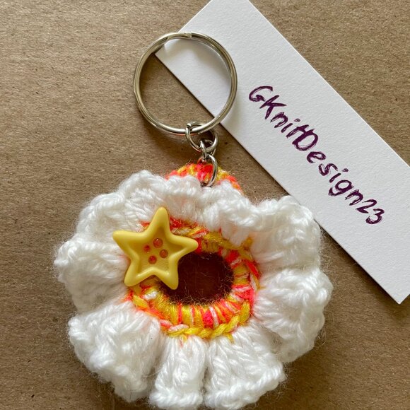 Keychain Charm, Crochet Gifts, Floral Keychain, Handmade Backpack Charm - Picture 4 of 7